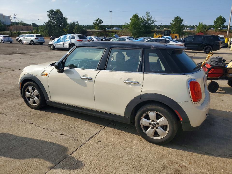 2015 Mini Cooper მანქანა იყიდება აუქციონზე, vin: WMWXS5C5XFT837582, აუქციონის ნომერი: 57174176