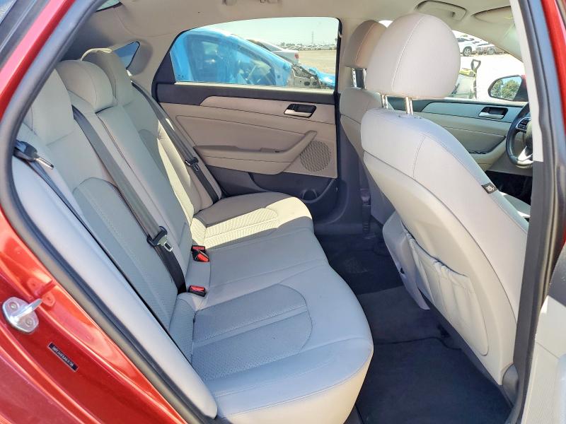 57025476 :رقم المزاد ، 5NPE34AF8JH631798 vin ، 2018 Hyundai Sonata مزاد بيع