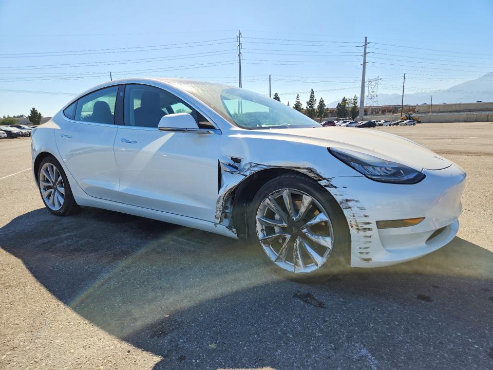Продажа на аукционе авто 2020 Tesla Model 3, vin: 5YJ3E1EAXLF806455, номер лота: 57598536
