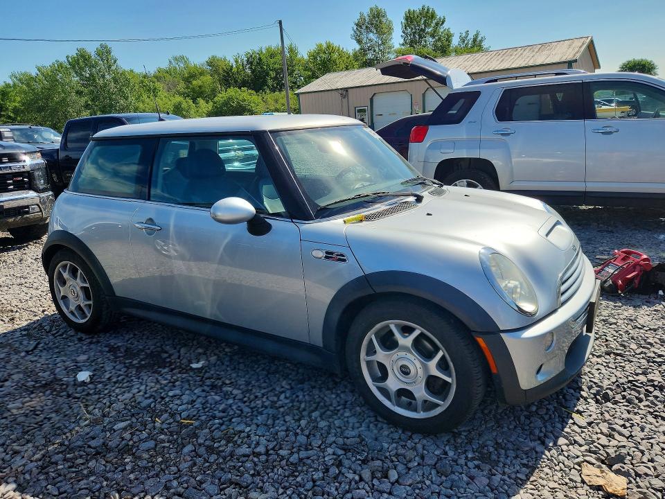 2006 Mini Cooper მანქანა იყიდება აუქციონზე, vin: WMWRE33526TL24895, აუქციონის ნომერი: 56412986