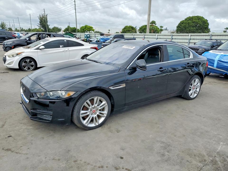 57033056 :رقم المزاد ، SAJAD4FX3KCP46739 vin ، 2019 Jaguar Xe مزاد بيع