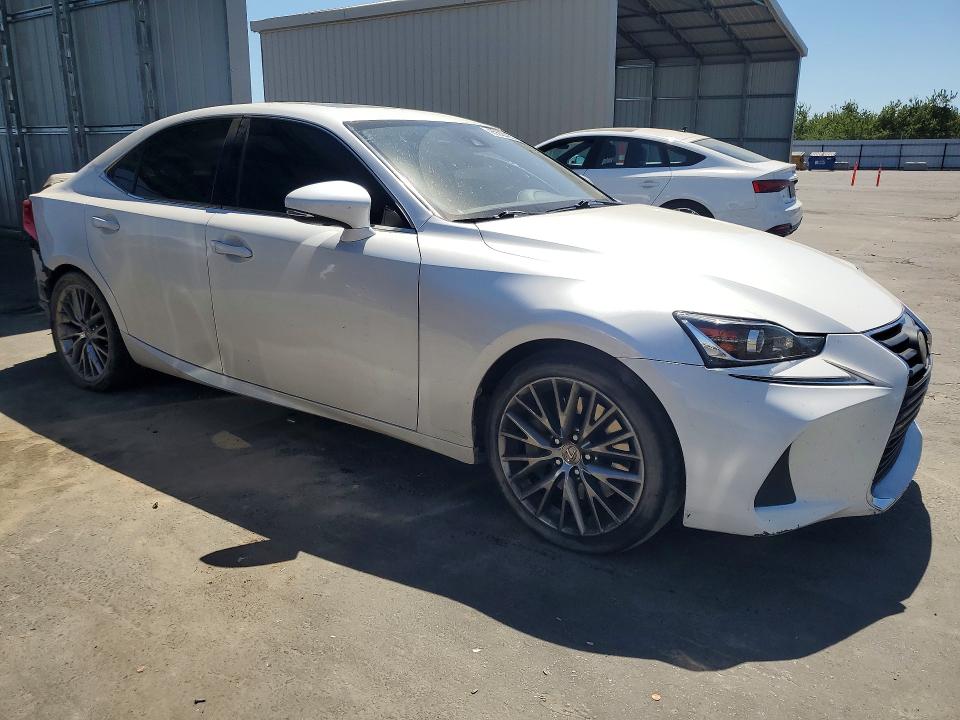 85622485 :رقم المزاد ، JTHBA1D23H5055871 vin ، 2017 Lexus Is مزاد بيع