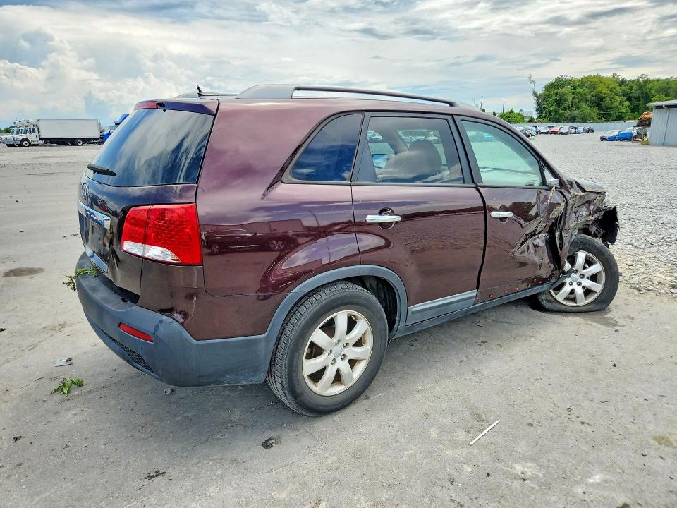 2013 Kia Sorento მანქანა იყიდება აუქციონზე, vin: 5XYKT4A23DG383441, აუქციონის ნომერი: 58783976