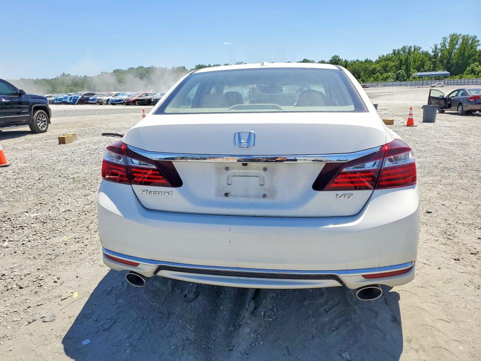 Продаж на аукціоні авто 2017 Honda Accord, vin: 1HGCR3F80HA039258, номер лоту: 55817156