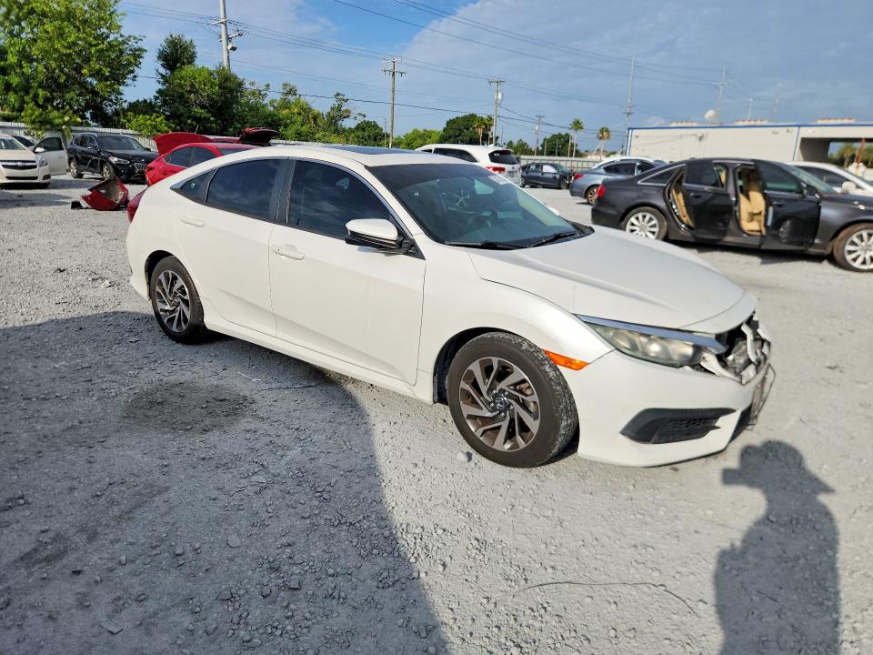 Продажа на аукционе авто 2017 Honda Civic, vin: 19XFC2F70HE079299, номер лота: 58107386
