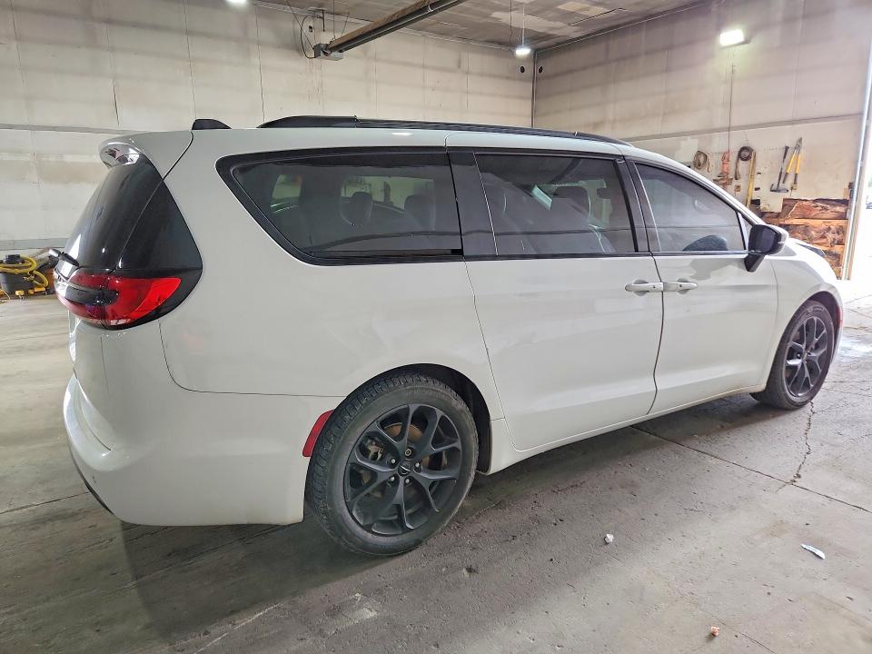 Продажа на аукционе авто 2023 Chrysler Pacifica, vin: 2C4RC1BGXPR509012, номер лота: 56279386