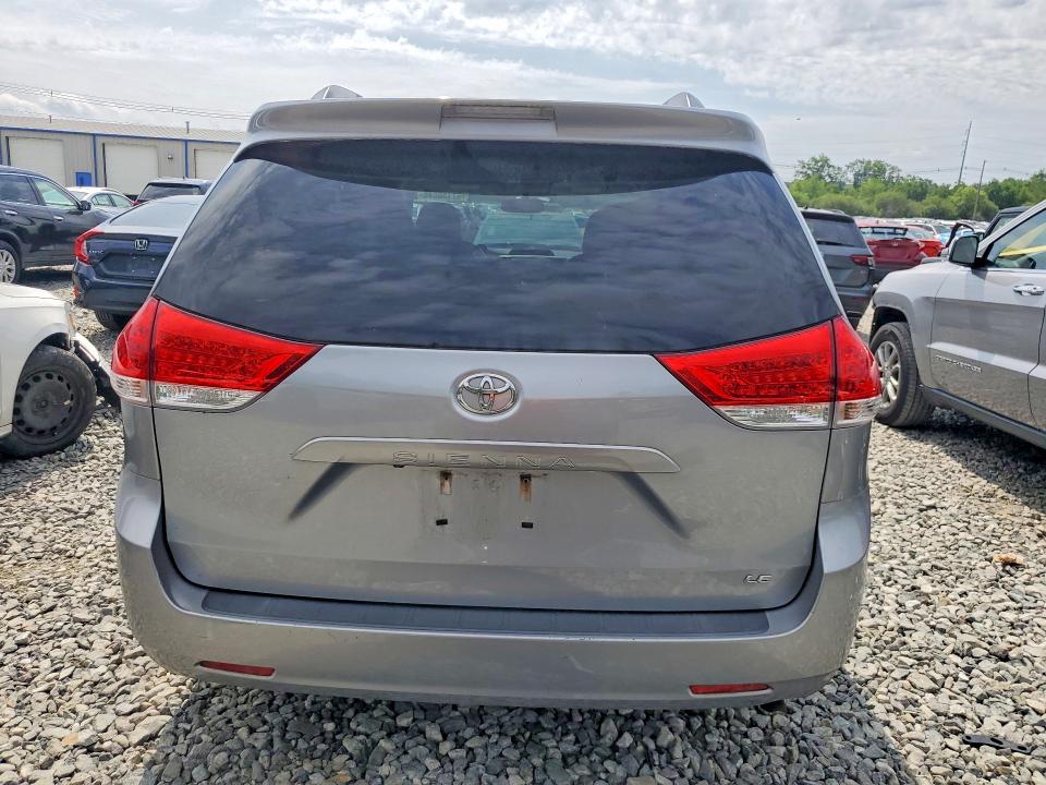 2014 Toyota Sienna მანქანა იყიდება აუქციონზე, vin: 5TDKK3DC9ES518072, აუქციონის ნომერი: 57130546