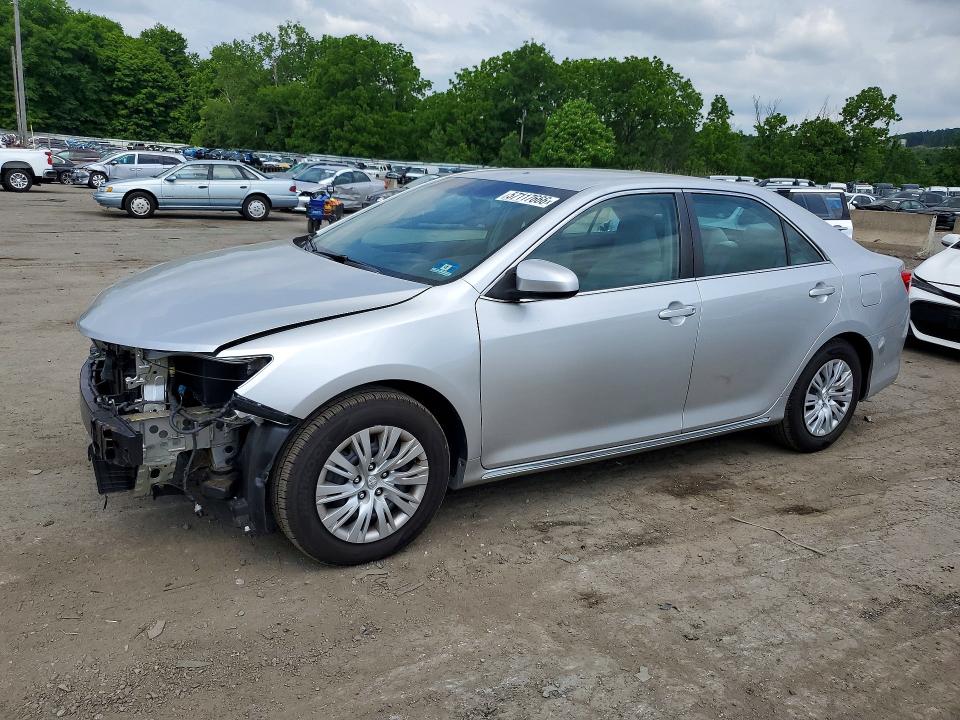 57117666 :رقم المزاد ، 4T4BF1FK2ER401718 vin ، 2014 Toyota Camry مزاد بيع