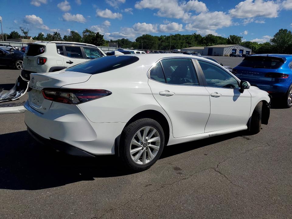 Продаж на аукціоні авто 2021 Toyota Camry, vin: 4T1C11AK9MU462129, номер лоту: 56984026
