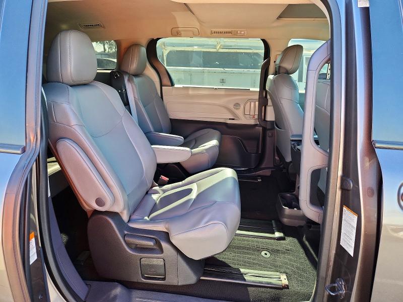 Продаж на аукціоні авто 2022 Toyota Sienna, vin: 5TDJRKEC4NS098012, номер лоту: 57528216