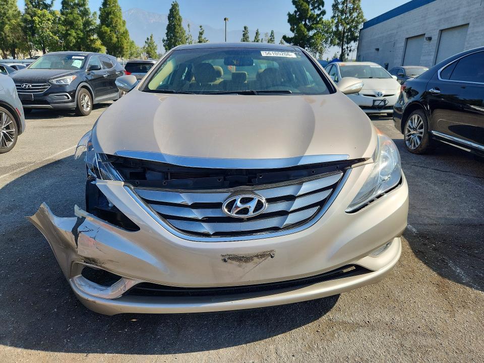 56105206 :رقم المزاد ، 5NPEC4AC1CH321601 vin ، 2012 Hyundai Sonata مزاد بيع
