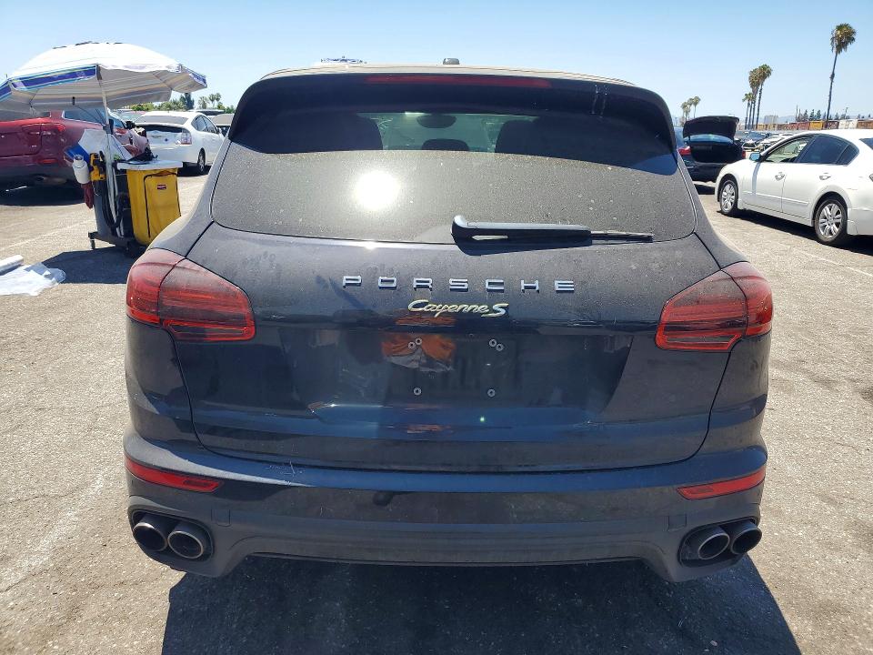 Продаж на аукціоні авто 2016 Porsche Cayenne, vin: WP1AE2A2XGLA64426, номер лоту: 57435896