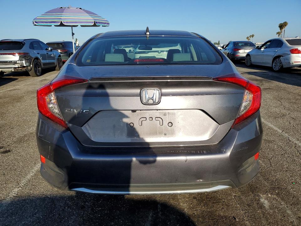 56703046 :رقم المزاد ، 19XFC1F3XME208070 vin ، 2021 Honda Civic مزاد بيع