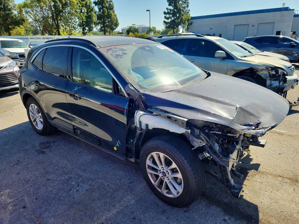 2021 Ford Escape მანქანა იყიდება აუქციონზე, vin: 1FMCU0G60MUA47051, აუქციონის ნომერი: 57029106