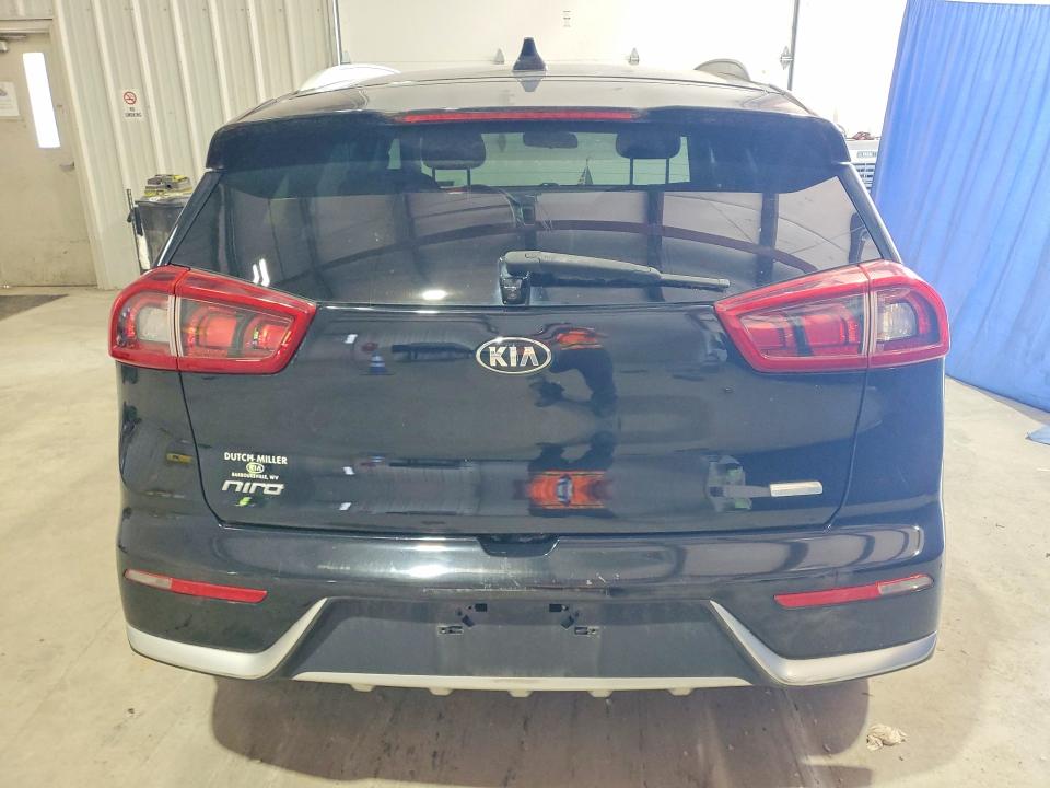 58697556 :رقم المزاد ، KNDCB3LC7H5049144 vin ، 2017 Kia Niro مزاد بيع