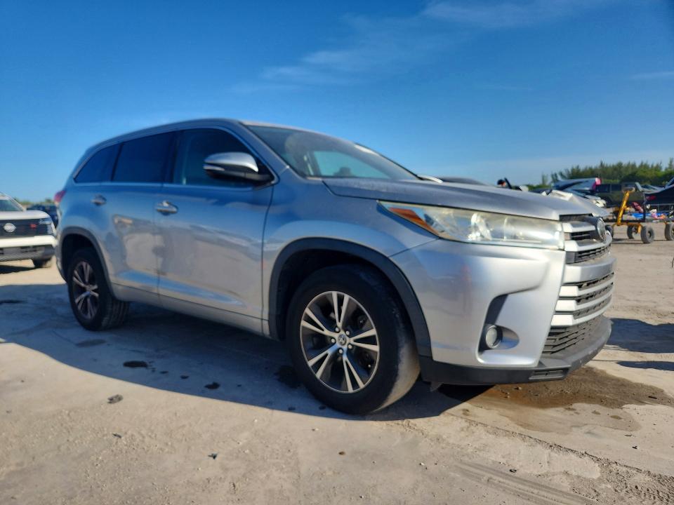 Продаж на аукціоні авто 2017 Toyota Highlander, vin: 5TDZZRFH5HS200296, номер лоту: 58710536