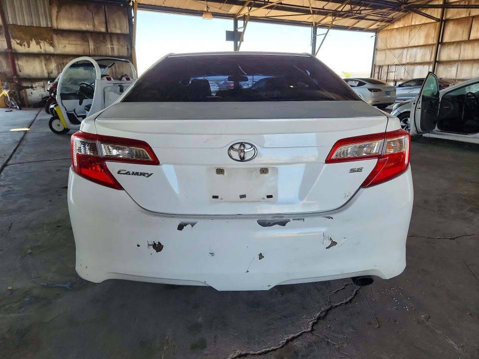 56707506 :رقم المزاد ، 4T1BF1FK5EU329701 vin ، 2014 Toyota Camry مزاد بيع
