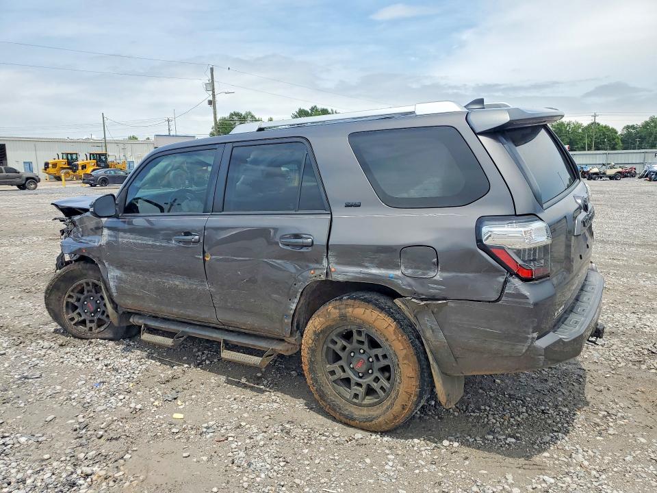 57527966 :رقم المزاد ، JTEBU5JRXJ5497310 vin ، 2018 Toyota 4runner مزاد بيع