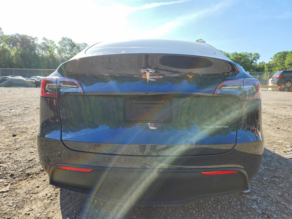2024 Tesla Model Y მანქანა იყიდება აუქციონზე, vin: 7SAYGDEE9RA239278, აუქციონის ნომერი: 55320596