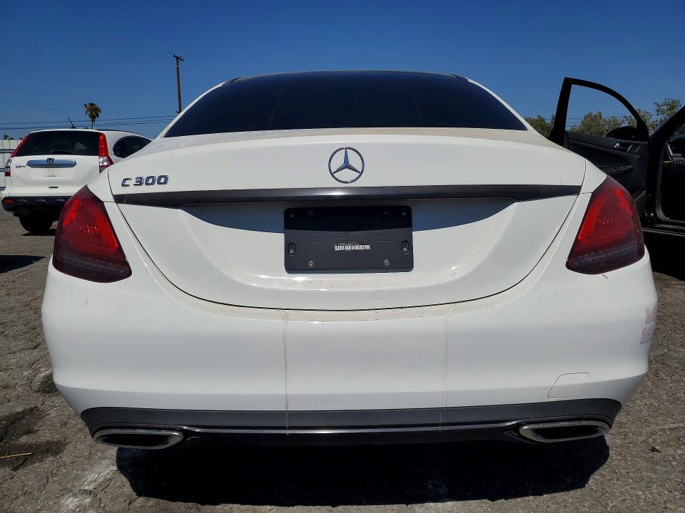 57441916 :رقم المزاد ، W1KWF8DBXMR631655 vin ، 2021 Mercedes-benz C مزاد بيع