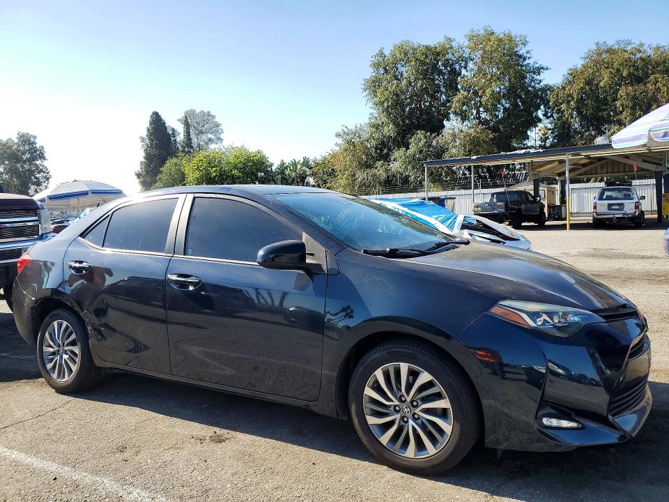 Продаж на аукціоні авто 2017 Toyota Corolla, vin: 5YFBURHE6HP644850, номер лоту: 57060186