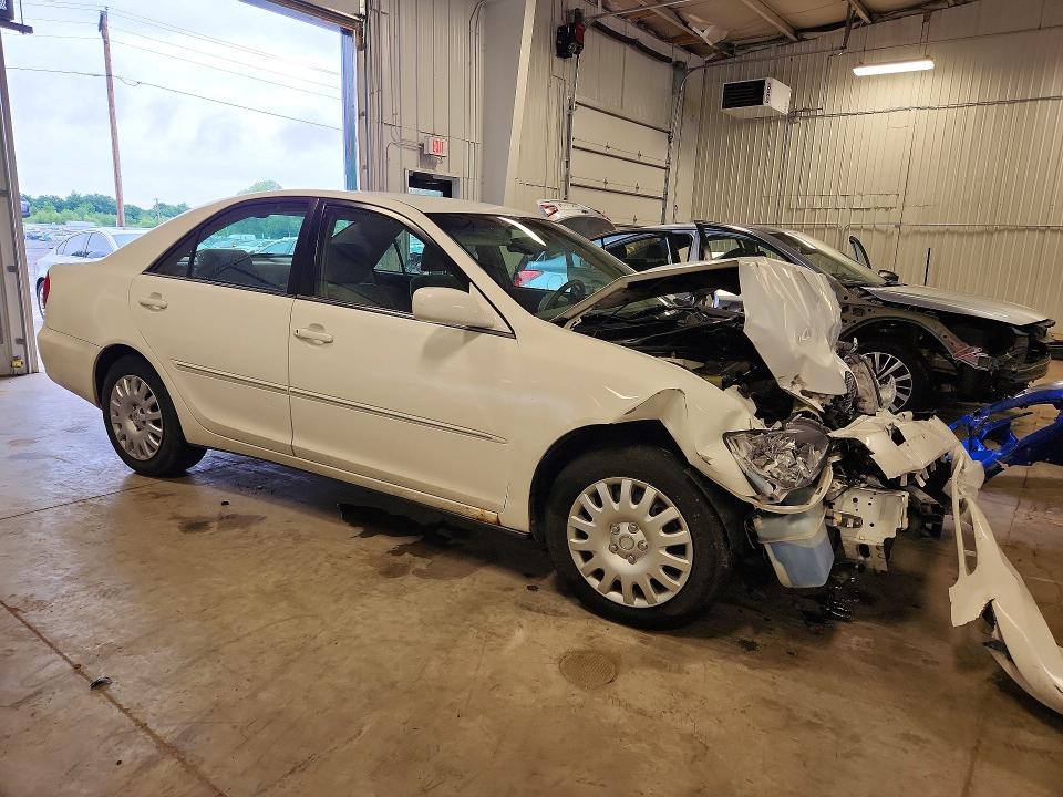 57139466 :رقم المزاد ، 4T1BE32K14U296487 vin ، 2004 Toyota Camry مزاد بيع