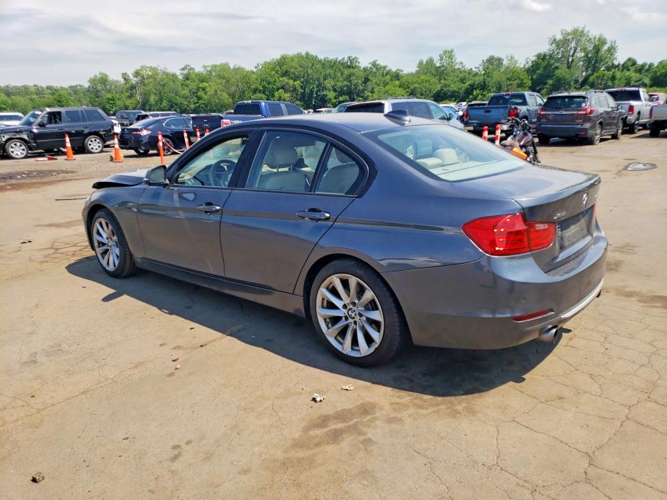 2013 Bmw 335 მანქანა იყიდება აუქციონზე, vin: WBA3B9C53DF586373, აუქციონის ნომერი: 57581166