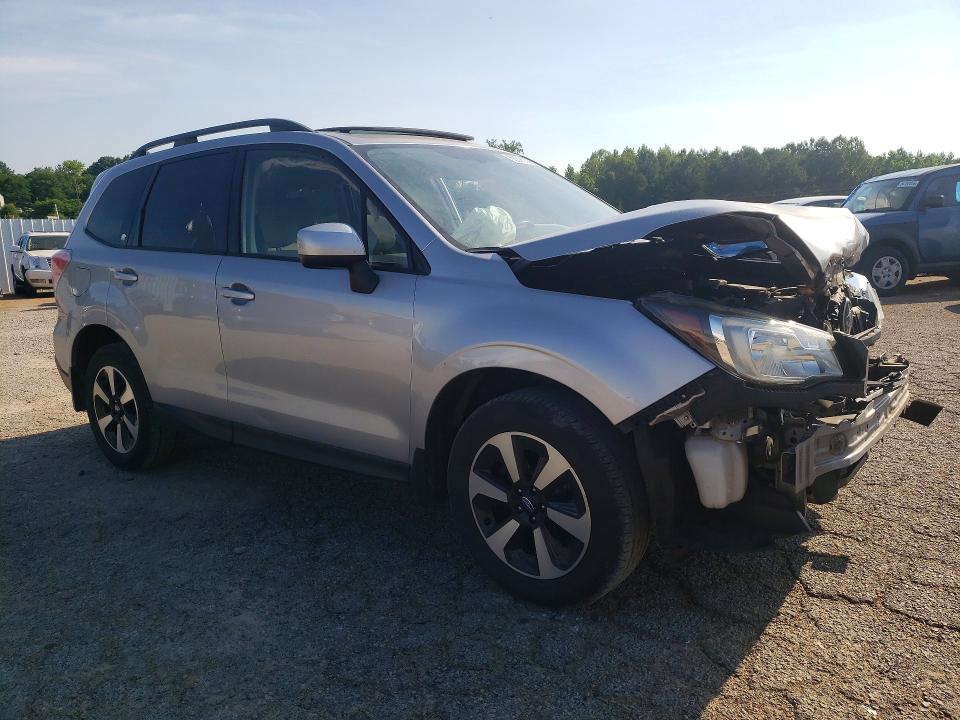55891286 :رقم المزاد ، JF2SJAECXHH409233 vin ، 2017 Subaru Forester مزاد بيع