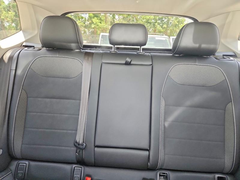 56813136 :رقم المزاد ، 3VVTX7B25NM063844 vin ، 2022 Volkswagen Taos مزاد بيع