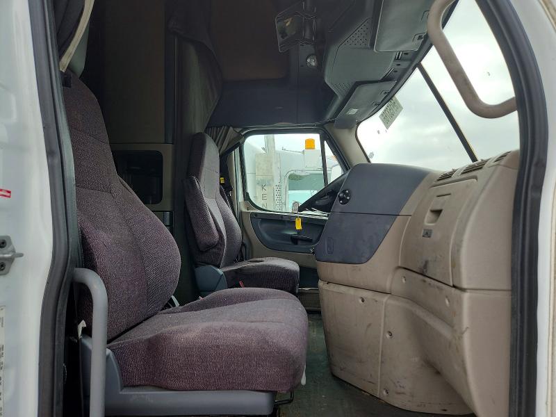 Продаж на аукціоні авто 2016 Freightliner Cascadia 125, vin: 3AKGGLDR6GSGY3061, номер лоту: 59153766