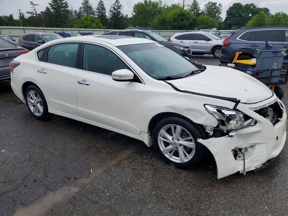 2015 Nissan Altima მანქანა იყიდება აუქციონზე, vin: 1N4AL3AP8FC586453, აუქციონის ნომერი: 58123836