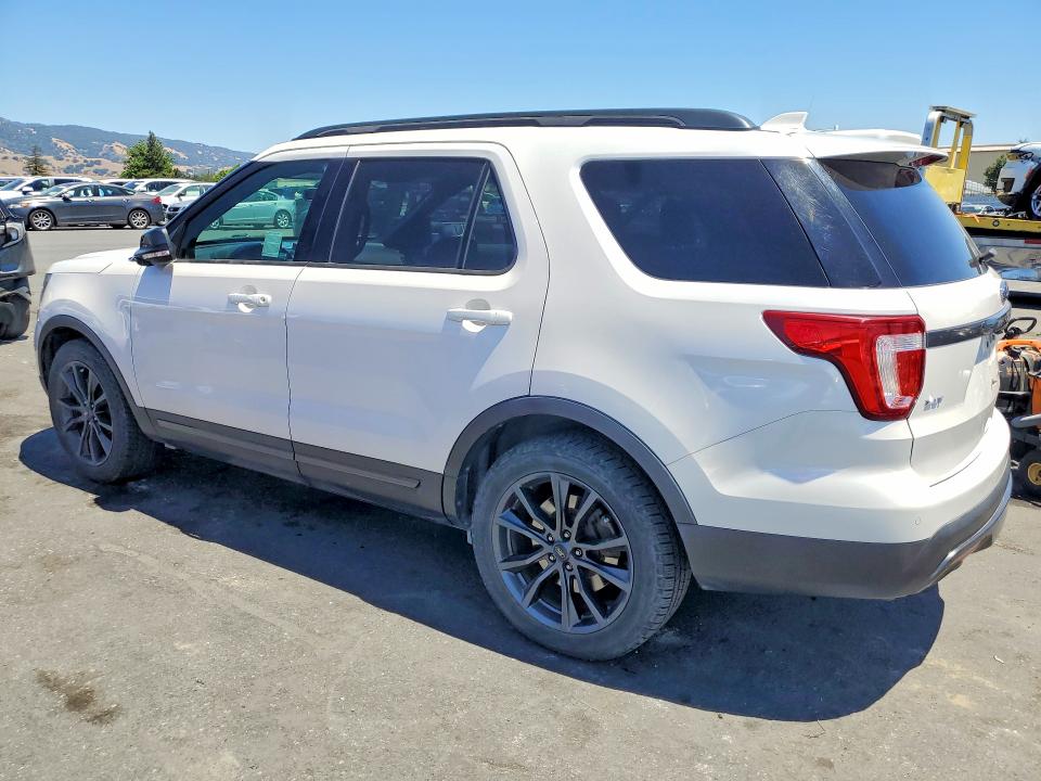 55837186 :رقم المزاد ، 1FM5K7D83HGE25140 vin ، 2017 Ford Explorer مزاد بيع