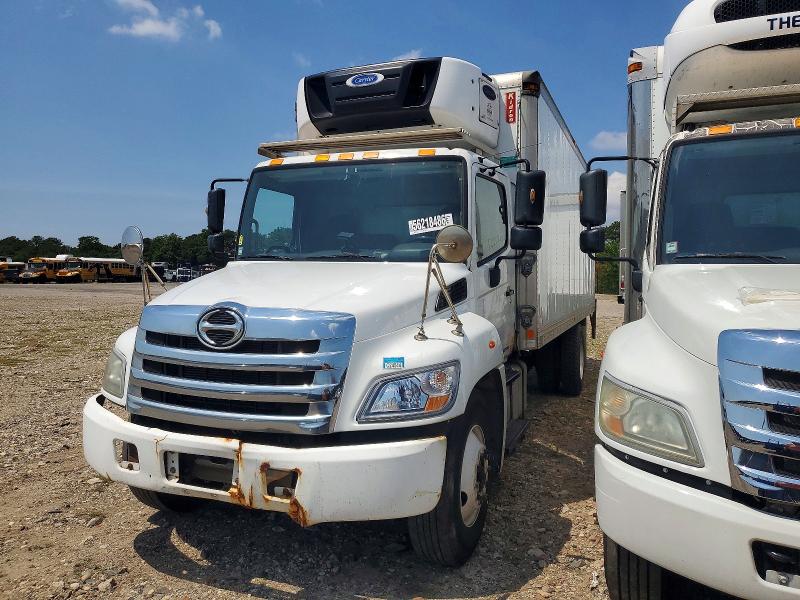 56218486 :رقم المزاد ، 5PVNJ8JR3G4S51211 vin ، 2016 Hino 268a مزاد بيع