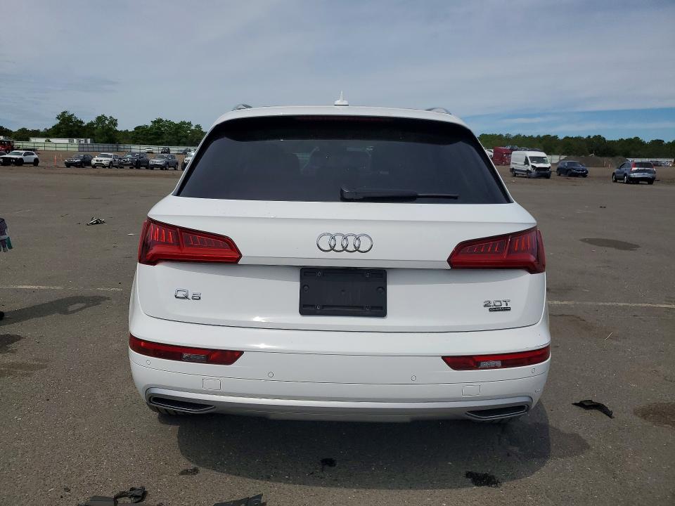 57996716 :رقم المزاد ، WA1CNAFY1J2189436 vin ، 2018 Audi Q5 مزاد بيع