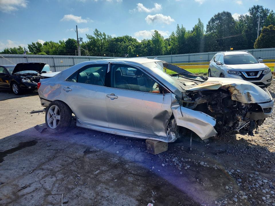 56737396 :رقم المزاد ، 4T1BF1FK0DU675069 vin ، 2013 Toyota Camry مزاد بيع