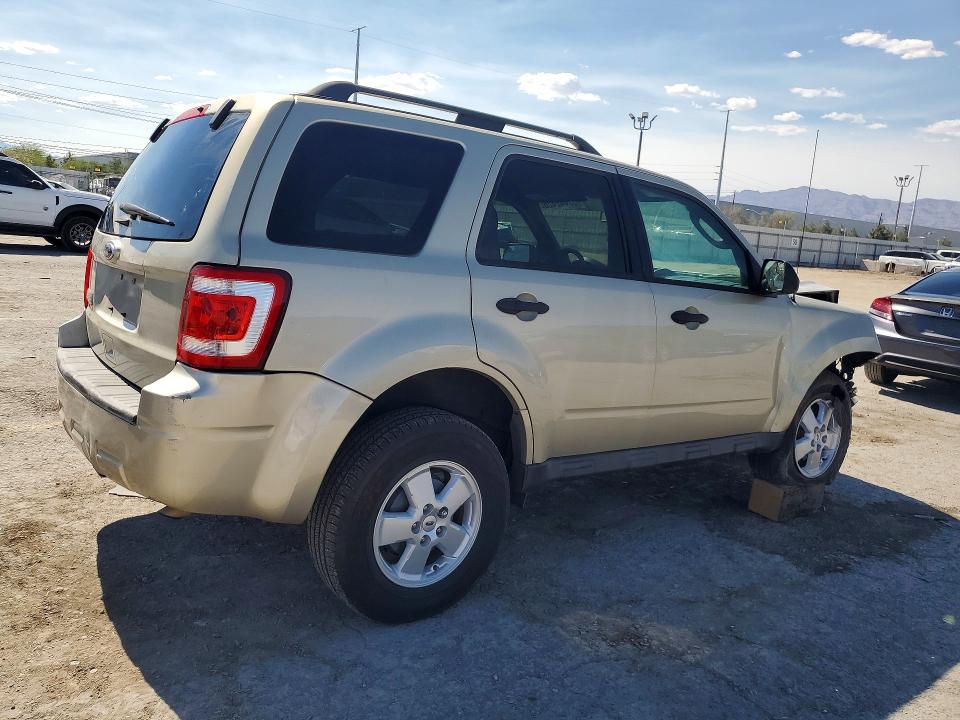 57442426 :رقم المزاد ، 1FMCU0D74BKB66551 vin ، 2011 Ford Escape مزاد بيع