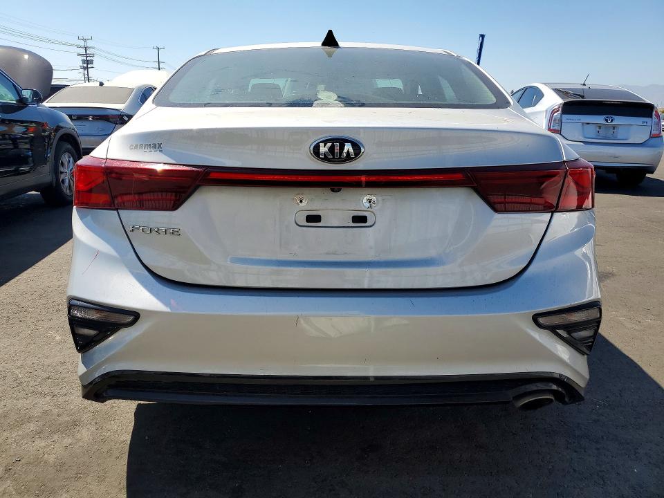 58581216 :رقم المزاد ، 3KPF24AD4LE250642 vin ، 2020 Kia Forte مزاد بيع