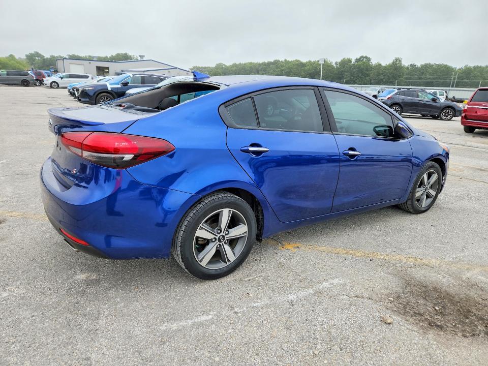 2018 Kia Forte მანქანა იყიდება აუქციონზე, vin: 3KPFL4A70JE249962, აუქციონის ნომერი: 57882066