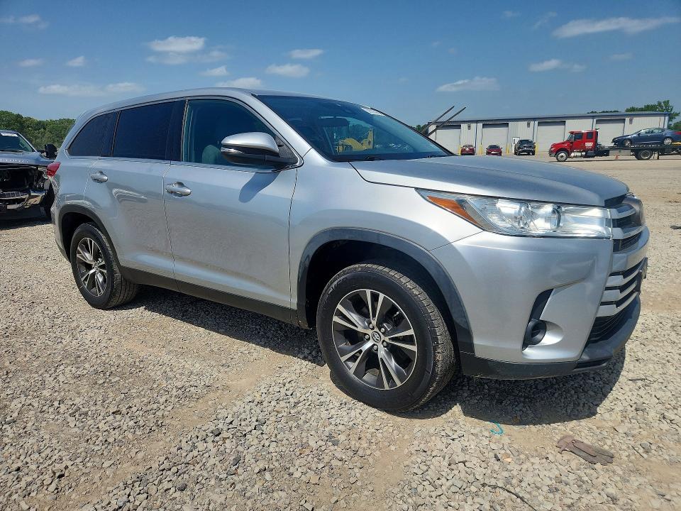 59032096 :رقم المزاد ، 5TDZZRFH7KS297864 vin ، 2019 Toyota Highlander مزاد بيع
