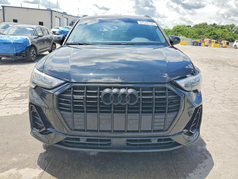 57548156 :رقم المزاد ، WA1DECF31M1156127 vin ، 2021 Audi Q3 مزاد بيع