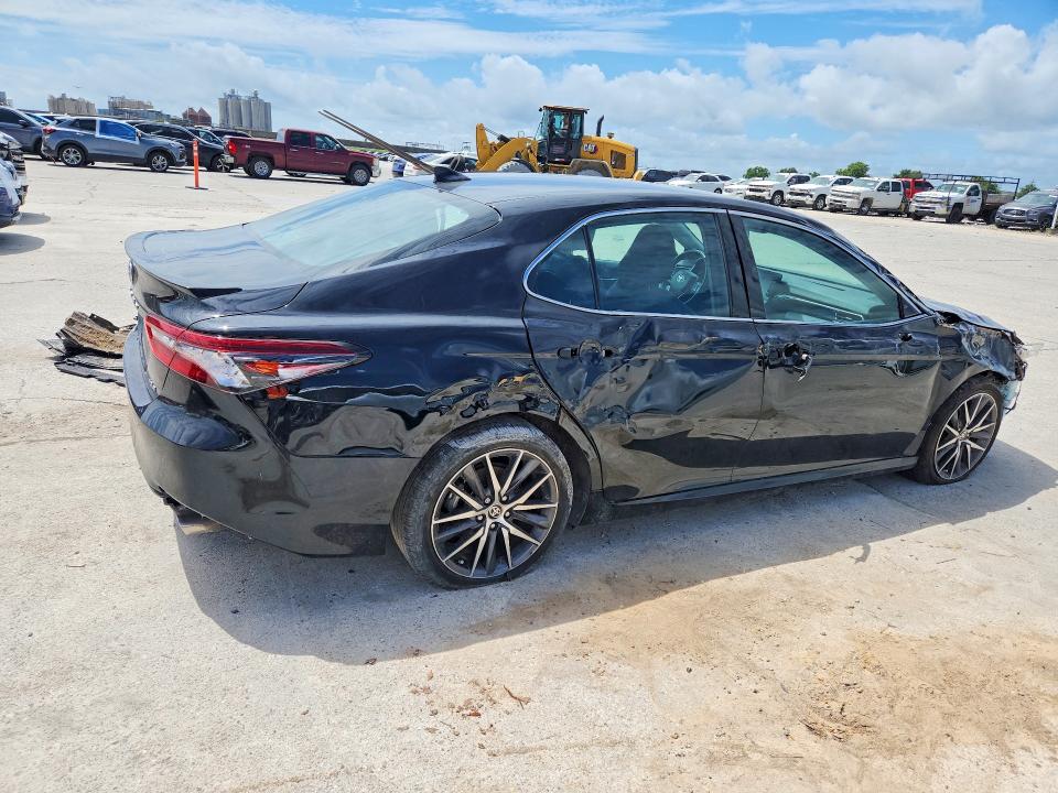 2024 Toyota Camry მანქანა იყიდება აუქციონზე, vin: 4T1F11AK8RU865958, აუქციონის ნომერი: 56136216