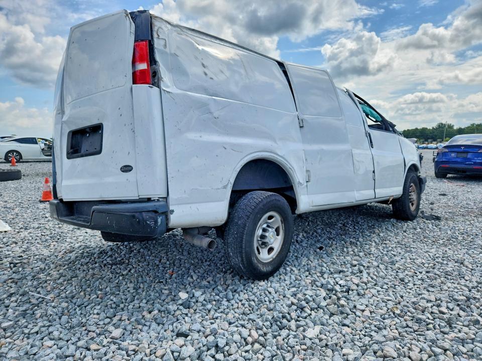 2021 Chevrolet Express G2500 მანქანა იყიდება აუქციონზე, vin: 1GCWGAFP4M1244718, აუქციონის ნომერი: 57914626