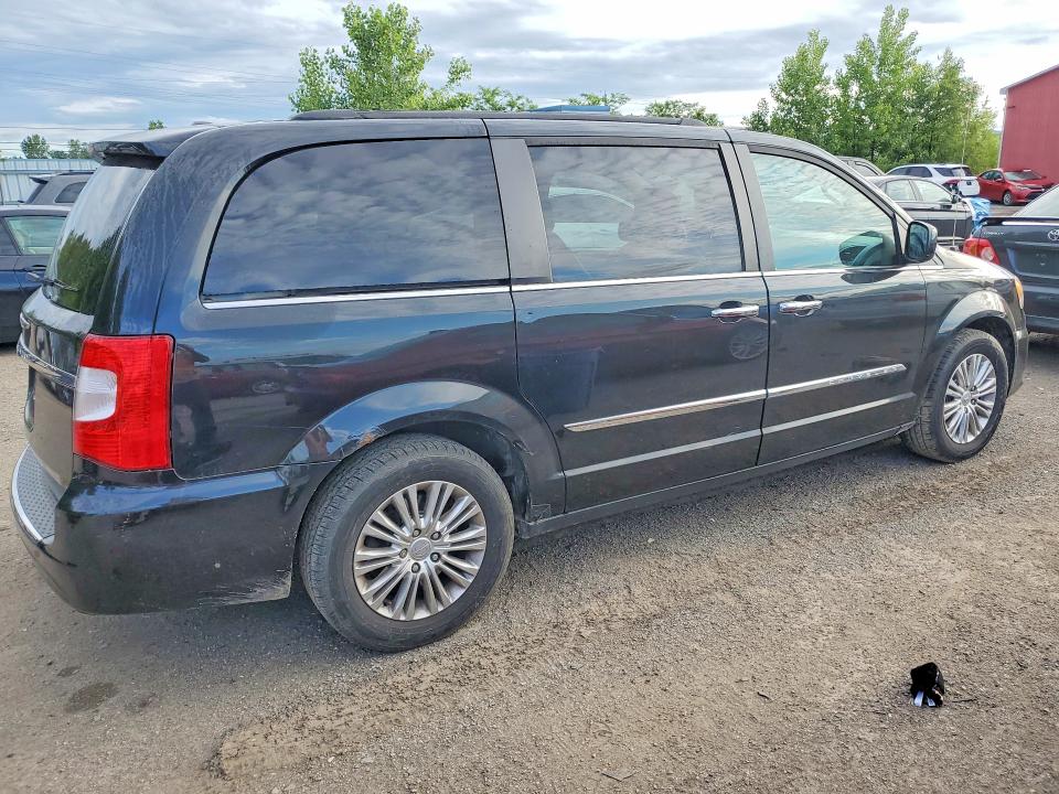 57267996 :رقم المزاد ، 2C4RC1CG8FR636600 vin ، 2015 Chrysler Town & Country مزاد بيع