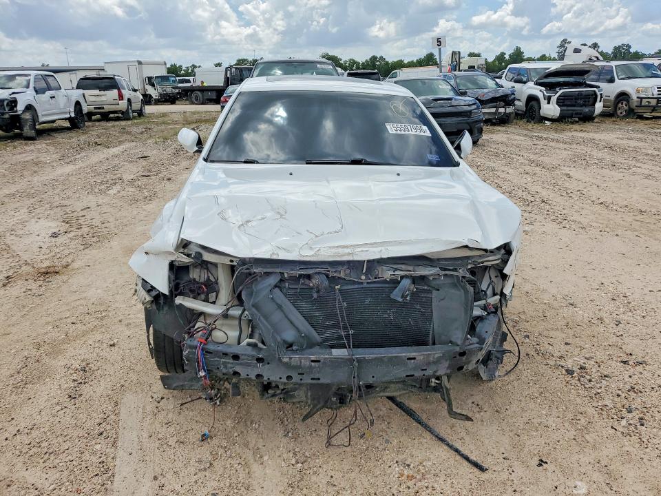 Продажа на аукционе авто 2018 Chrysler 300, vin: 2C3CCABG9JH240315, номер лота: 55597996