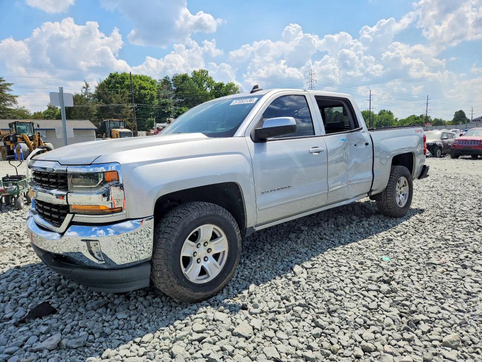 2018 Chevrolet Silverado მანქანა იყიდება აუქციონზე, vin: 3GCUKREC5JG171438, აუქციონის ნომერი: 57053136