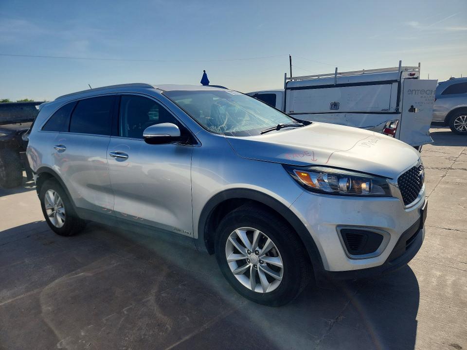 55377446 :رقم المزاد ، 5XYPGDA58JG419656 vin ، 2018 Kia Sorento مزاد بيع