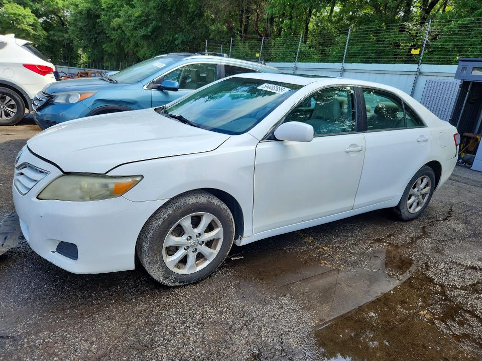2011 Toyota Camry მანქანა იყიდება აუქციონზე, vin: 4T1BF3EK5BU641672, აუქციონის ნომერი: 56400306