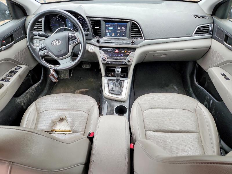 55107166 :رقم المزاد ، 5NPD84LF7HH004983 vin ، 2017 Hyundai Elantra مزاد بيع