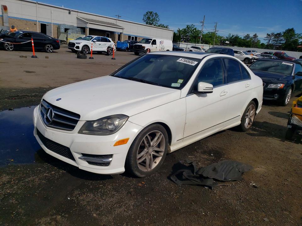 Auction sale of the 2014 Mercedes-benz C, vin: WDDGF4HBXER305170, lot number: 57560686