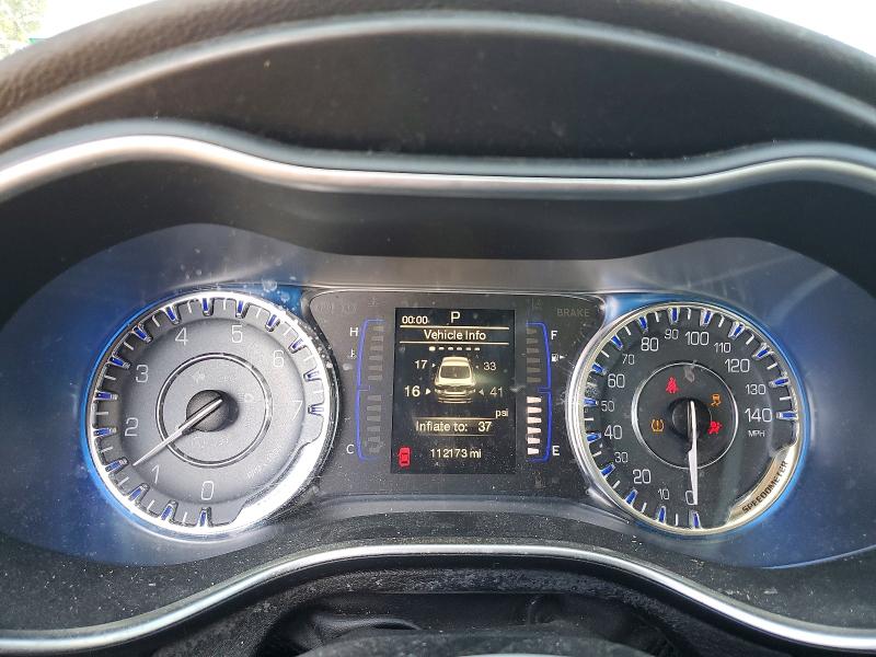58928406 :رقم المزاد ، 1C3CCCAB9FN700444 vin ، 2015 Chrysler 200 مزاد بيع